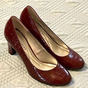 LAURA ASHLEY SNAKESKIN PATENT RED SHOES SIZE 7